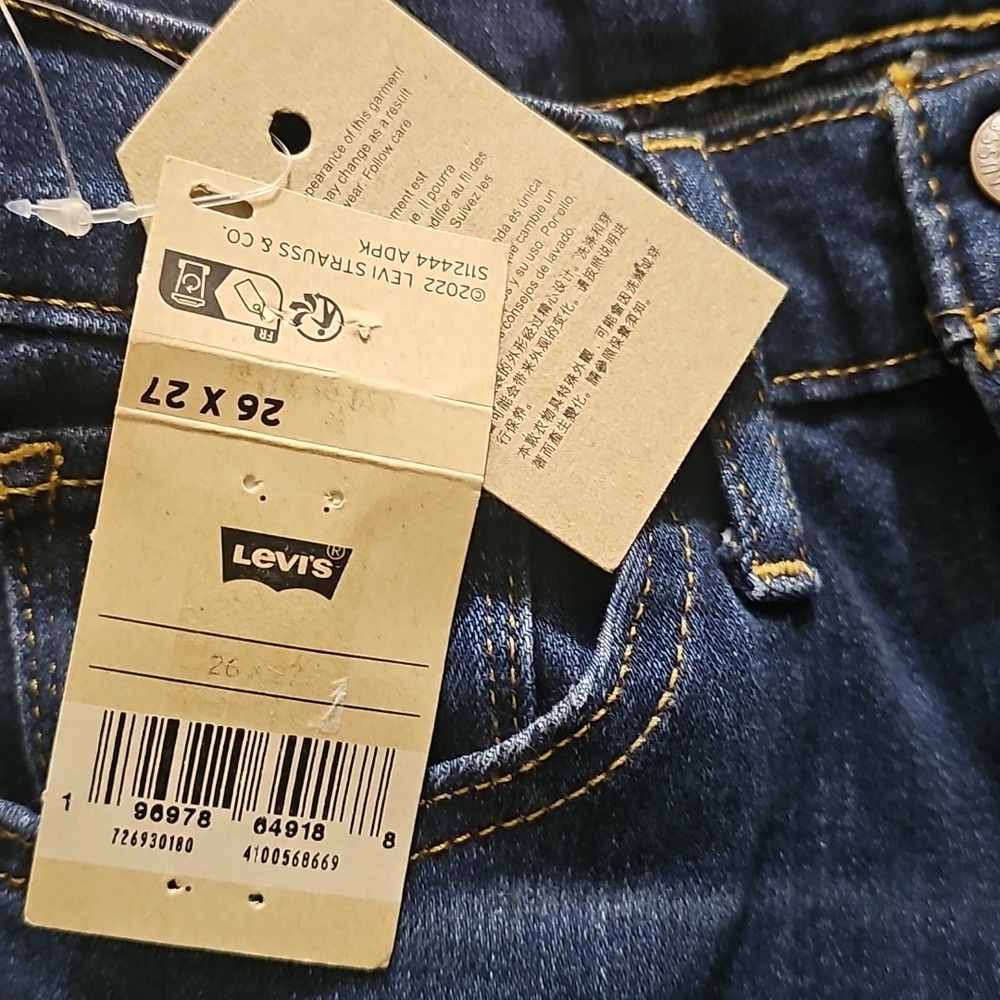 Levi's Women's 724 Ribcage High Rise Straight Ankle Jeans Inseam 27 - Picture 5 of 6